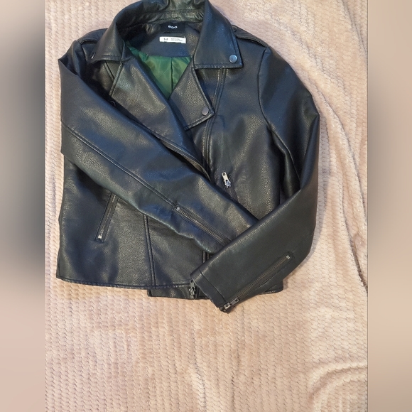 BDG black fuax leather biker jacket size small - Picture 7 of 8